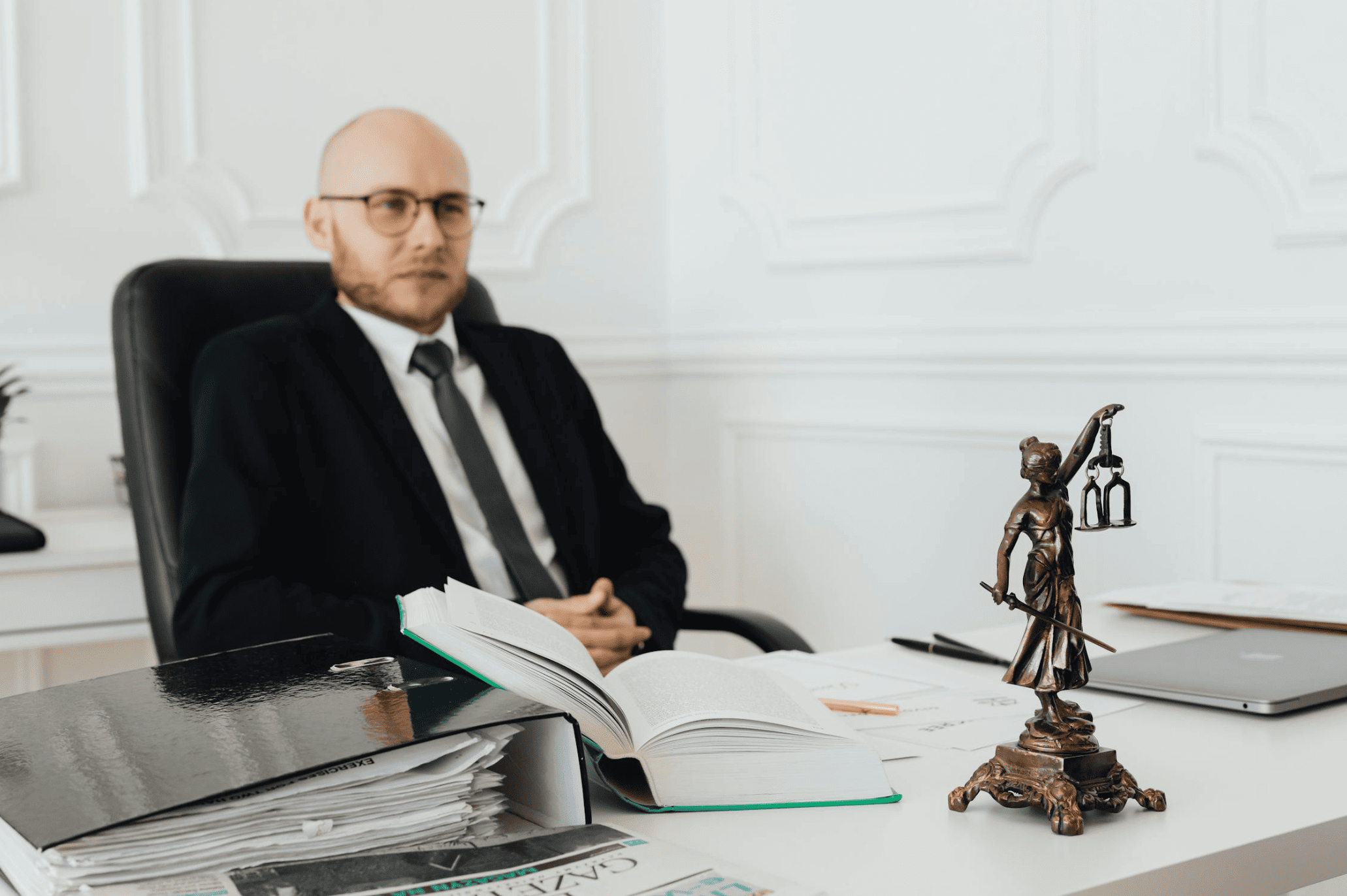 Avocat : pourquoi votre chaise de bureau vous coûte plus cher que vous ne le pensez