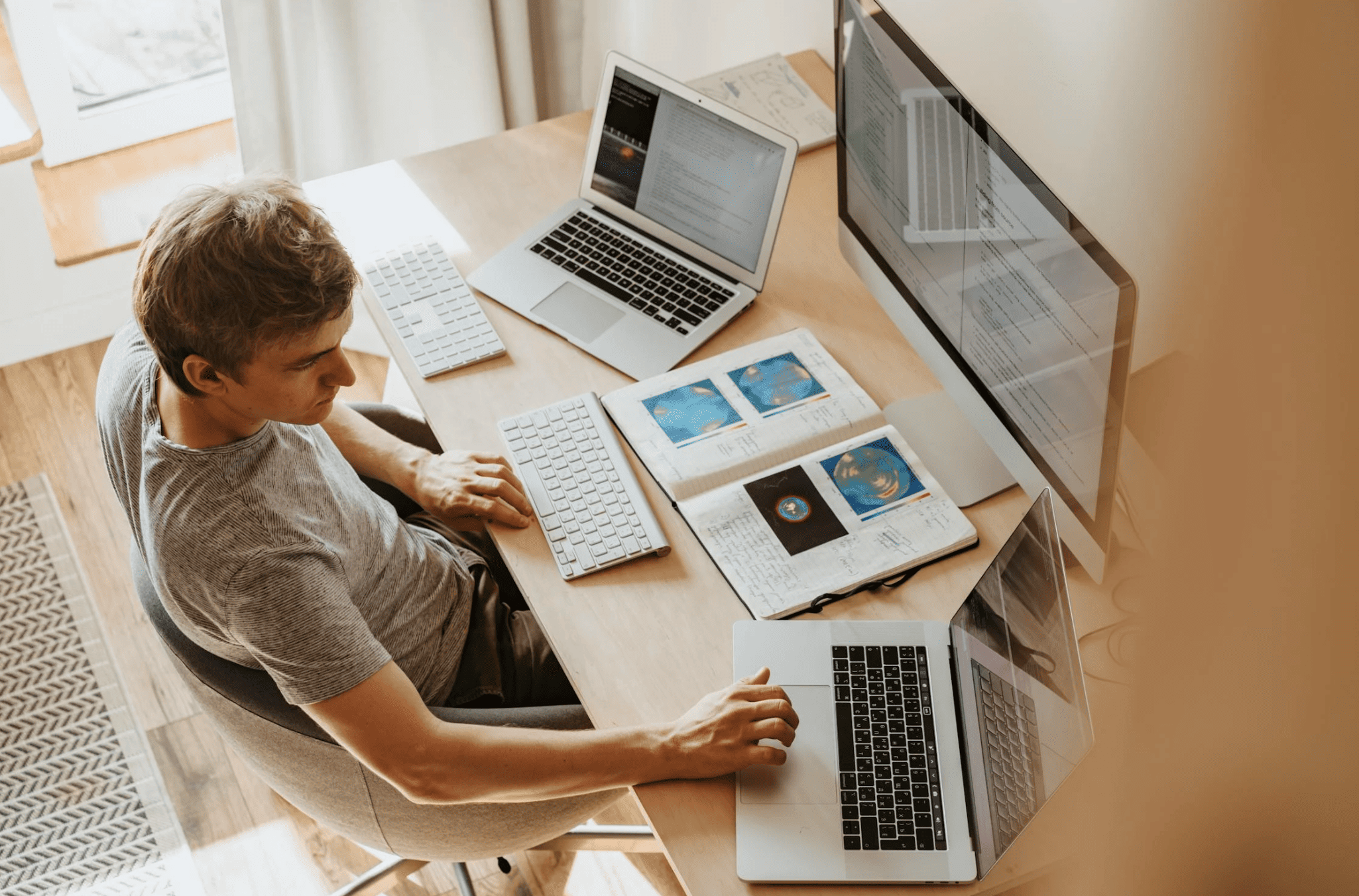 Télétravail : comment transformer son espace à domicile en vrai bureau professionnel ergonomique