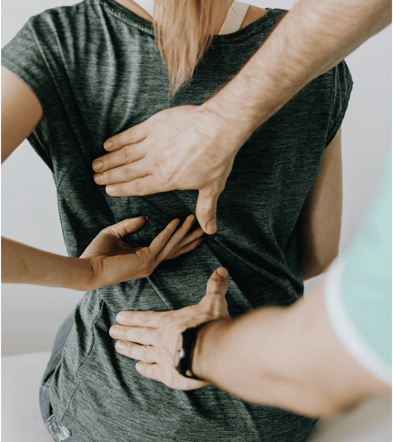 Mal de dos au bureau : ce qu'on fait habituellement, et ce qui fonctionne vraiment